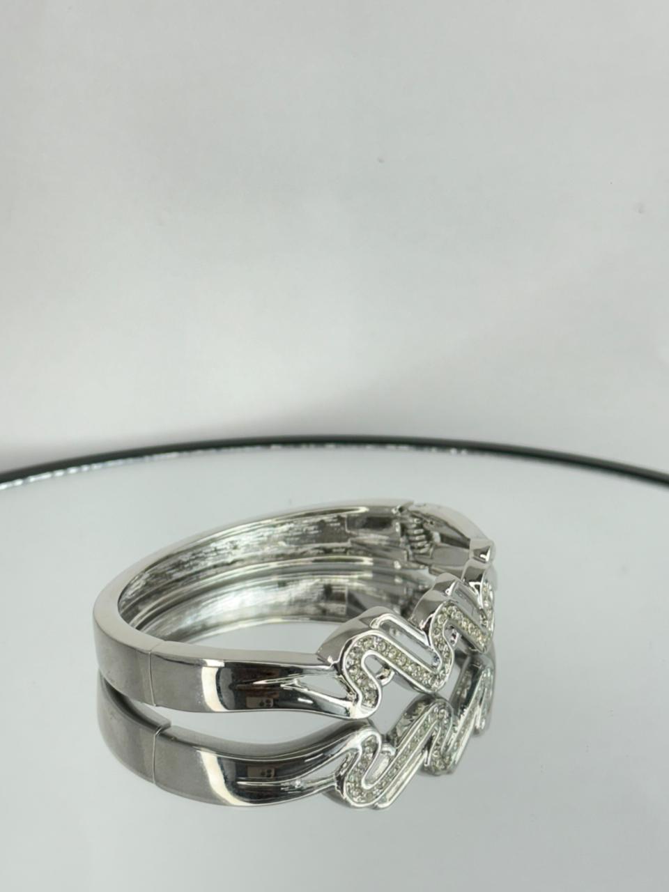 Viora Crystal Ripple Bracelet