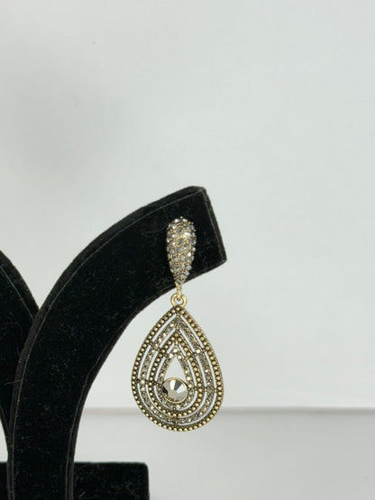 Saanjh Crystal Leaf Earrings