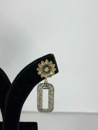 Suhana Floral Charm Earrings