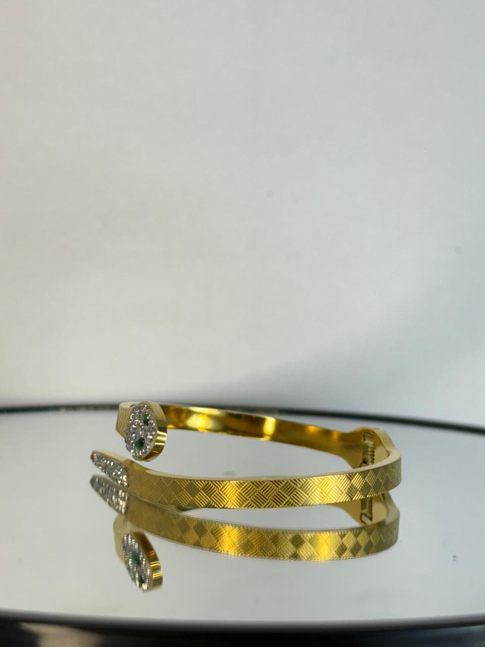 Viperia Gold Snake Bracelet