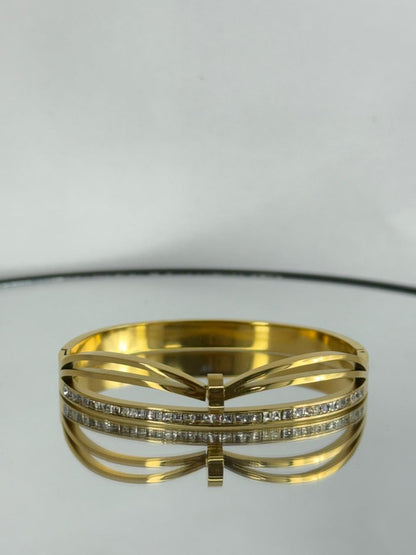 Swarnika Crystal Curve Bracelet