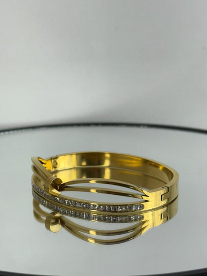 Swarnika Crystal Curve Bracelet