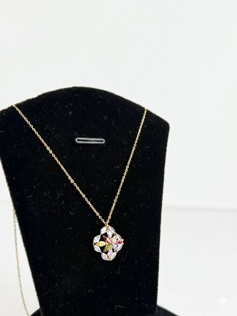 Rangrez Bloom Pendant