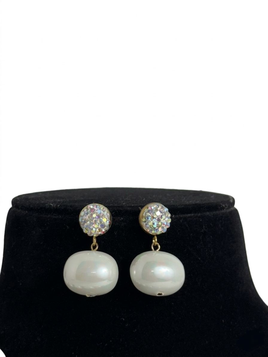 Aura Pearl Necklace