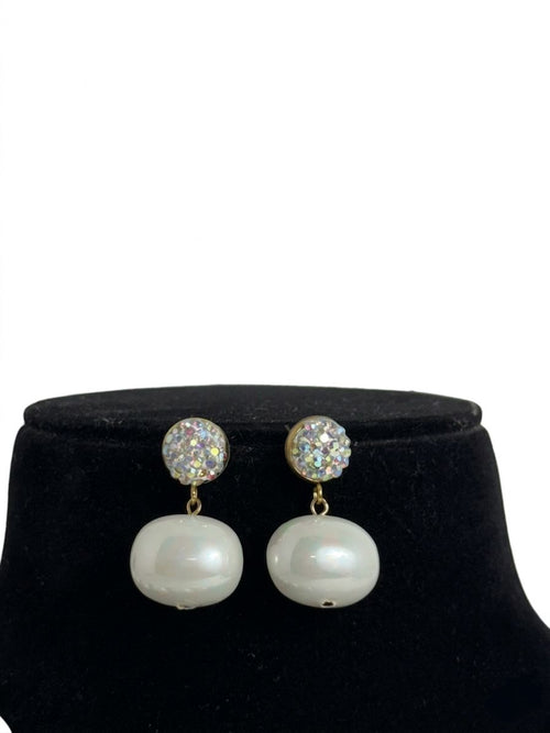 Aura Pearl Necklace