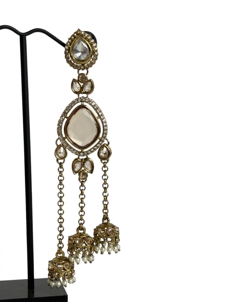 Nazakat Luxe Jhumkas