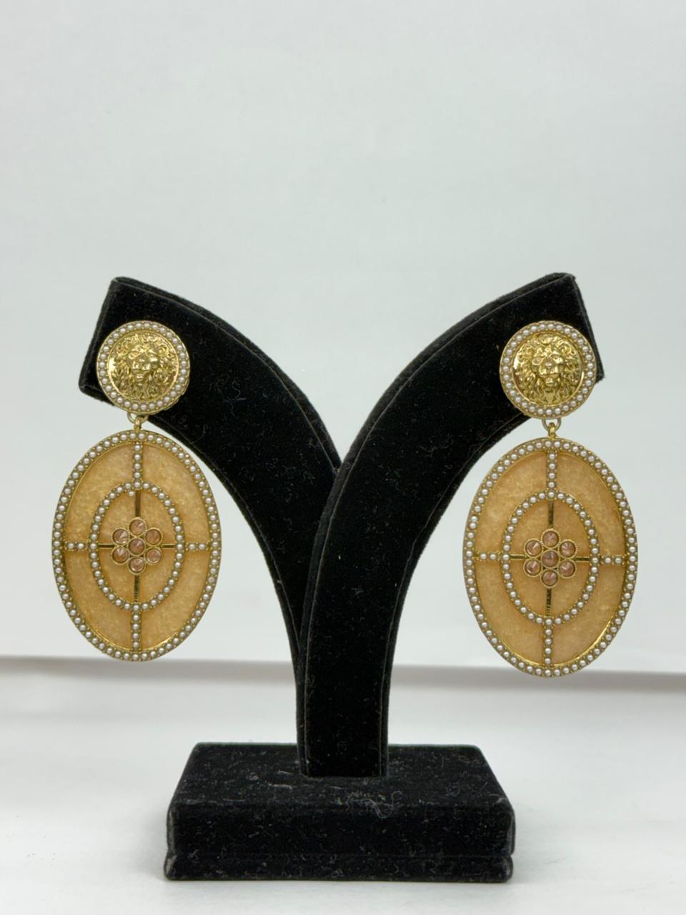 Rajvanshi Oval Polki Earrings