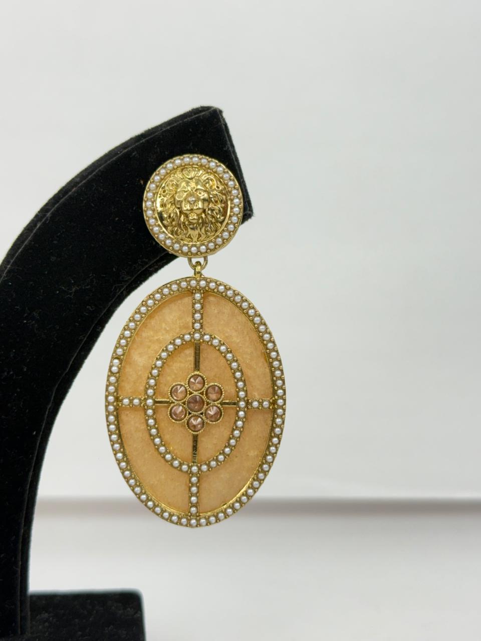 Rajvanshi Oval Polki Earrings